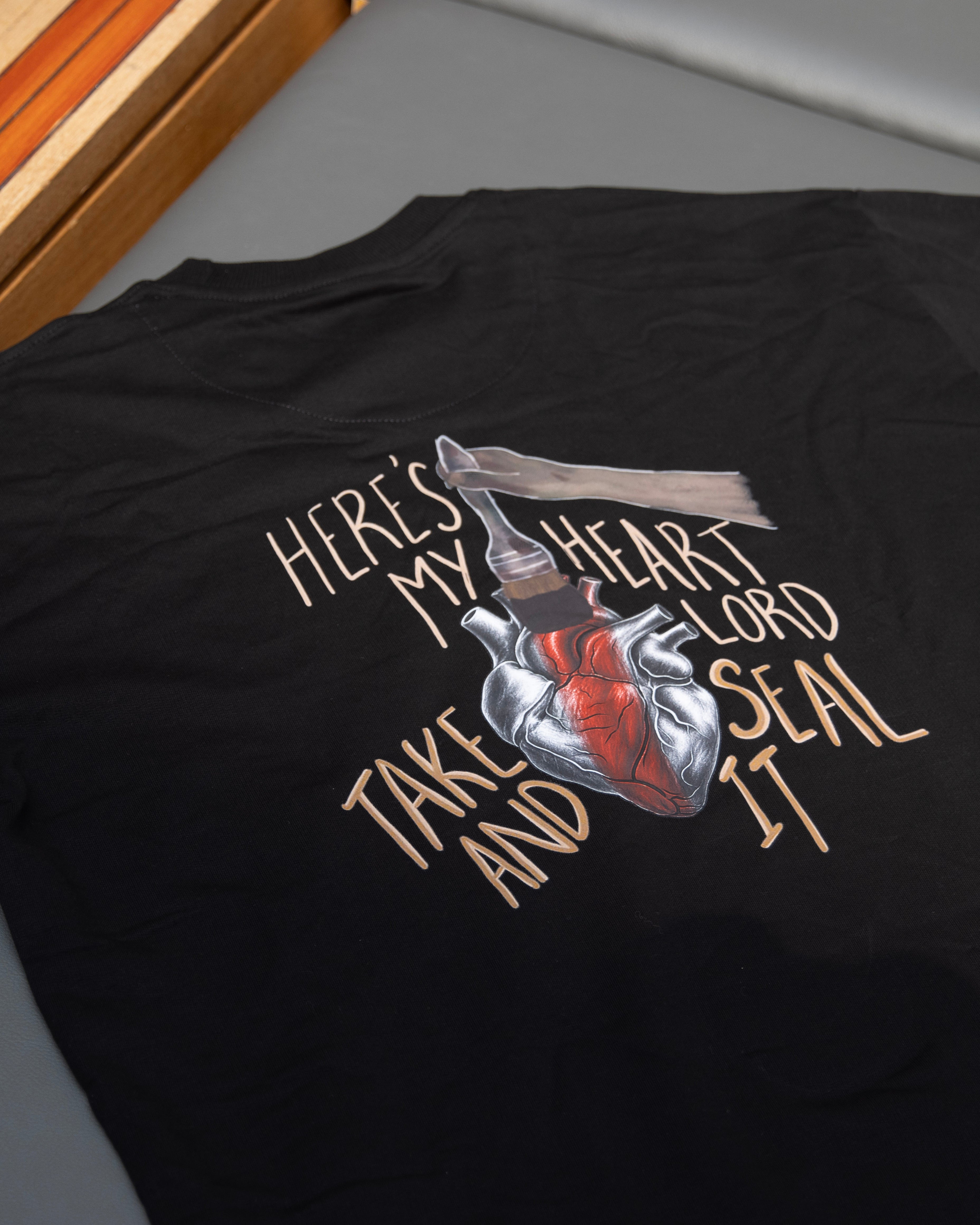 Here's my heart Lord - Black Oversized Tee